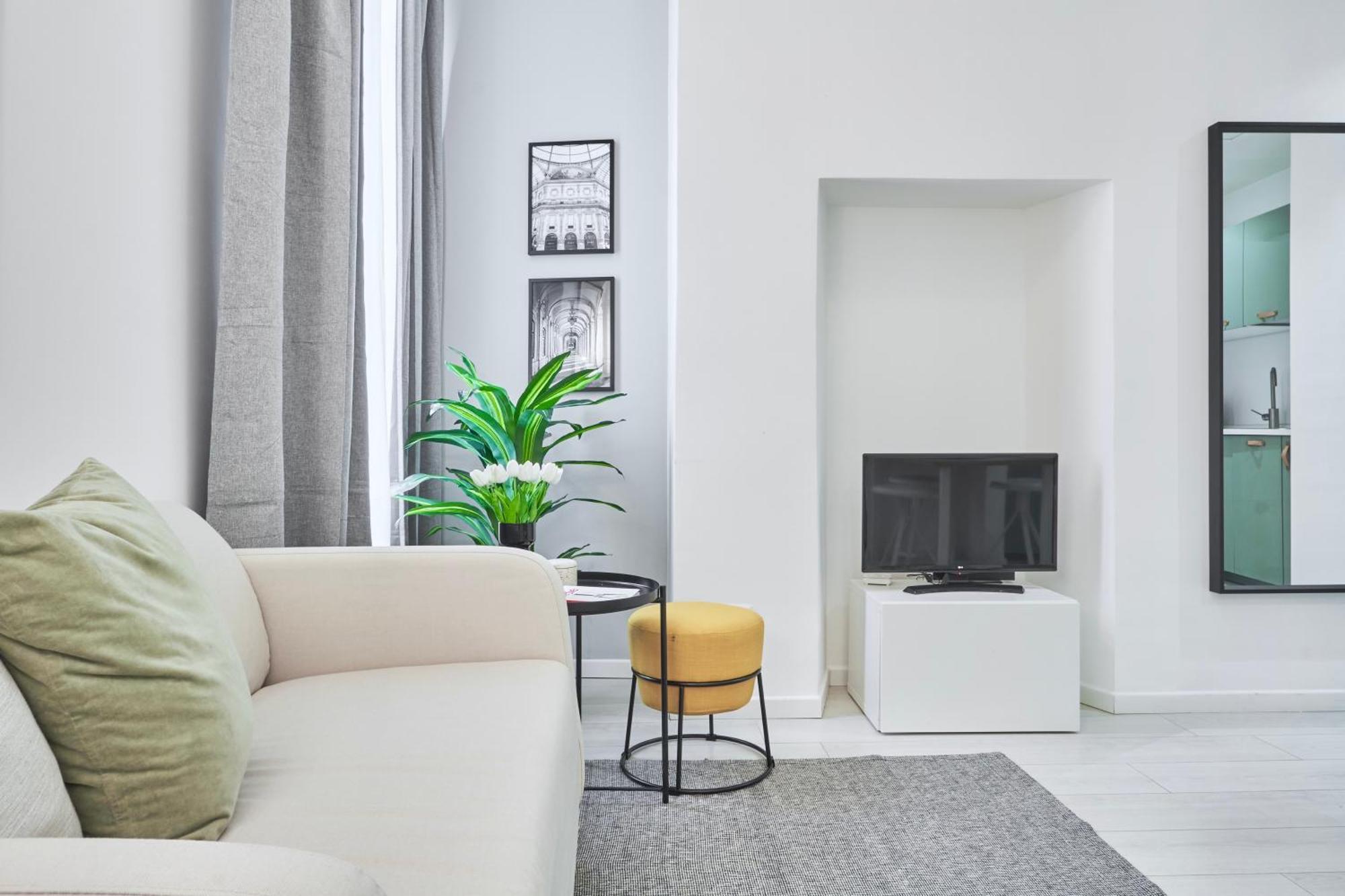 Elegante Appartamento Minimal Dai Tocchi Botanici Milano Eksteriør billede